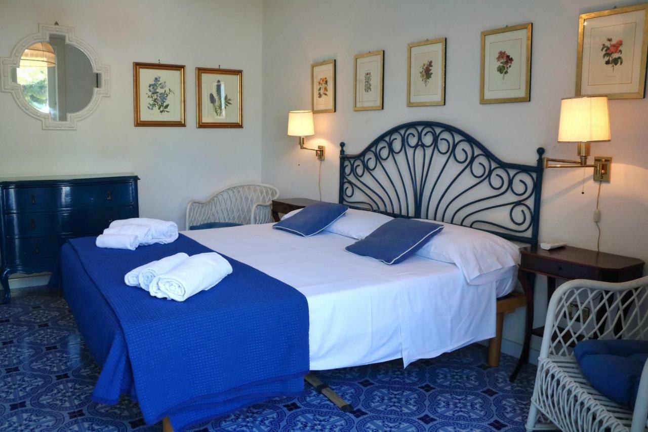 Villa Del Melograno 帕蒂 外观 照片
